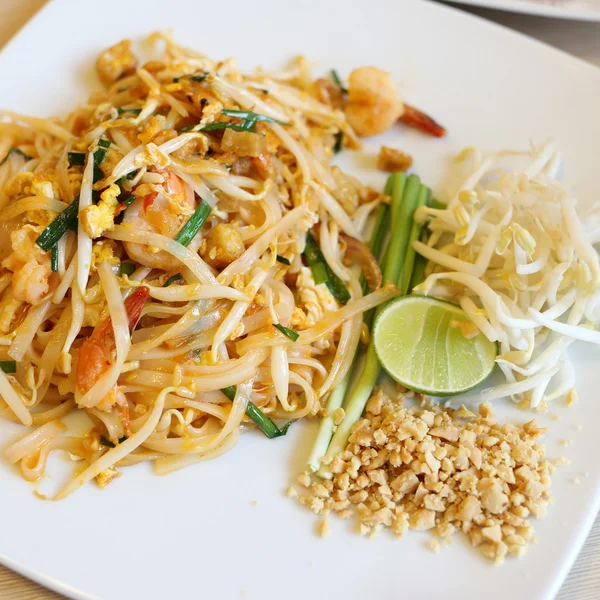Pad thai, míchá tradiční thajské jídlo Thajsko — Stock fotografie