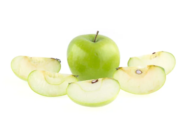 Frische Apfelfrüchte isoliert auf weißem Hintergrund — Stockfoto