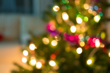 Odaklanamayan ışıklarla soyut noel arkaplanı