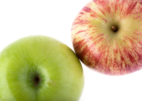 Fruto de manzana aislado sobre fondo blanco —  Fotos de Stock