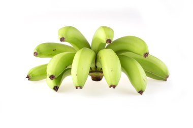 yeşil muz çiğ beyaz arka plan üzerinde izole