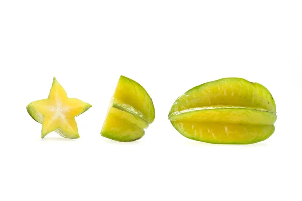 Karambola, Sternfrucht isoliert auf weißem Hintergrund — Stockfoto