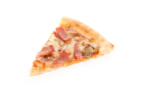 Rebanada de pizza aislada sobre fondo blanco — Foto de Stock