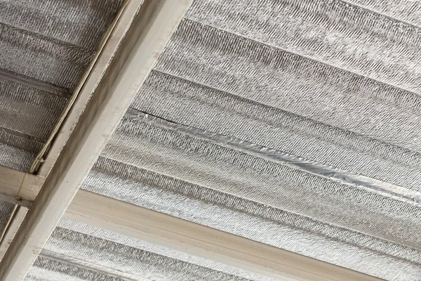 gümüş folyo yalıtım tavan çatı ev