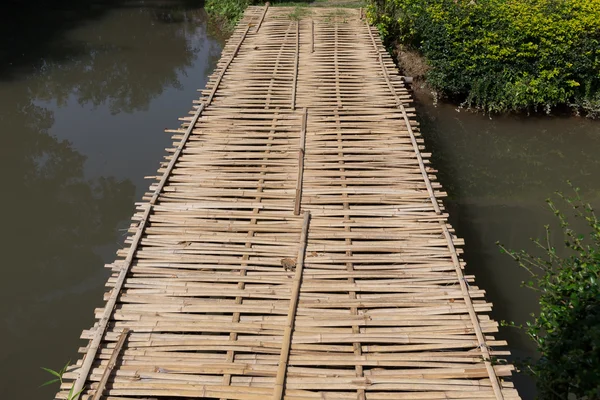 Wood bridge made from bamboo weave — Stock Photo, Image