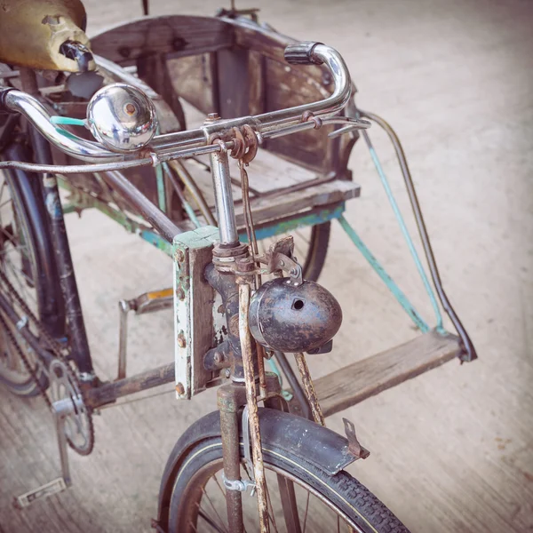 Bicicleta velha — Fotografia de Stock