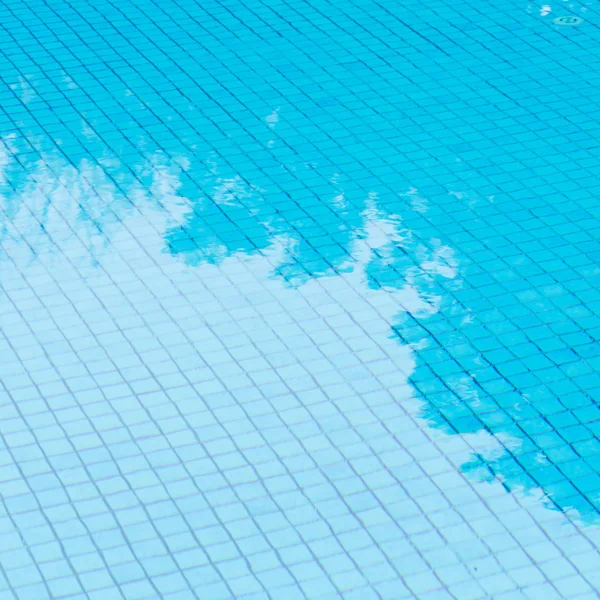 Piscina scoperta — Foto Stock