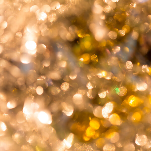 Абстрактный светлый праздничный фон с отключенными огнями
