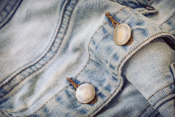 Oblečení košile džíny s kovové tlačítko na oblečení textilní indus — Stock fotografie