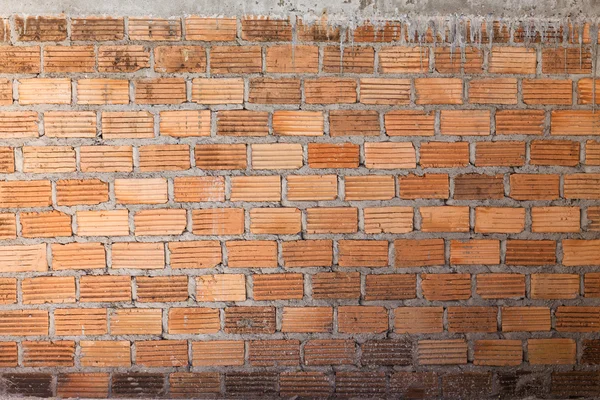 Backsteinmauer im Baustellenbereich — Stockfoto