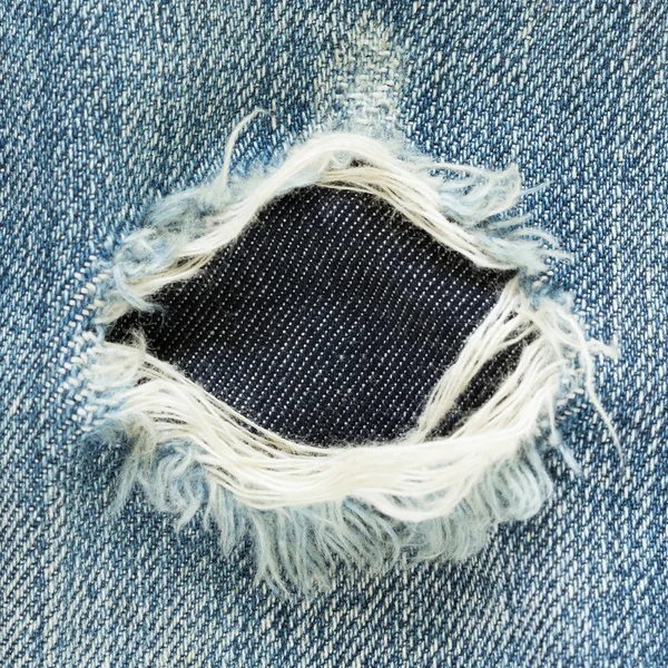Denim jeans med gamla sönderriven av mode jeans design — Stockfoto