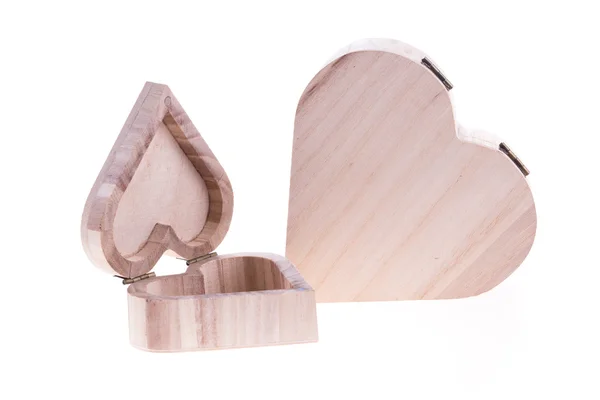Dřevěný box srdce milovat izolované na bílém pozadí — Stock fotografie