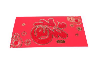 Hediye için beyaz arka plan üzerinde izole kırmızı zarf