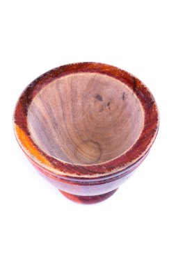 Tahta havan topu beyaz arkaplanda izole edildi