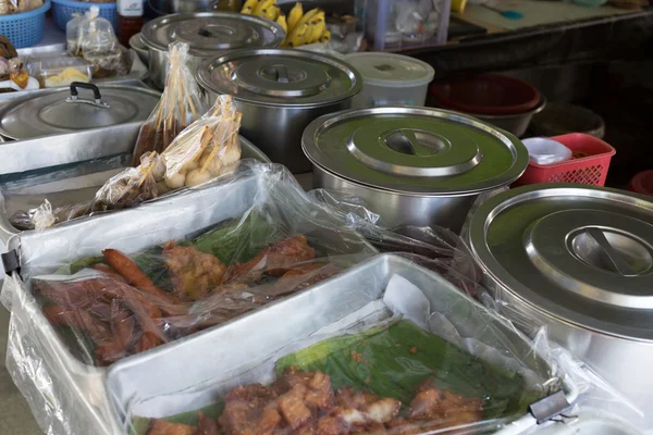 Restaurant de cuisine locale dans le marché, thailand — Photo