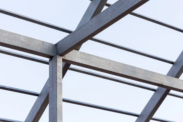 Çelik çatı makas konut Bina İnşaatı kirişler — Stok fotoğraf