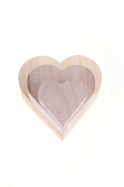Drewniane pudełko serce z miłość na białym tle na białym tle — Zdjęcie stockowe