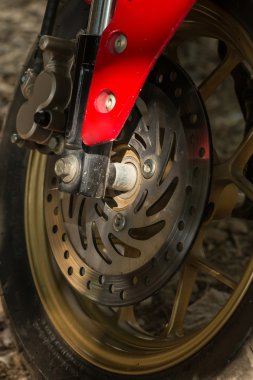 Motosiklet disk frenler