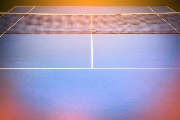 Blå och grön tennisbana — Stockfoto