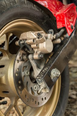 Motosiklet disk frenler