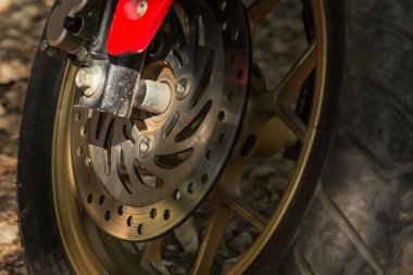 Motosiklet disk frenler