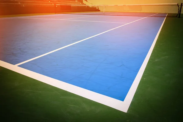 Blauer und grüner Tennisplatz — Stockfoto