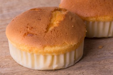 cupcake şekerli tatlı ekmek ahşap tahta üzerinde