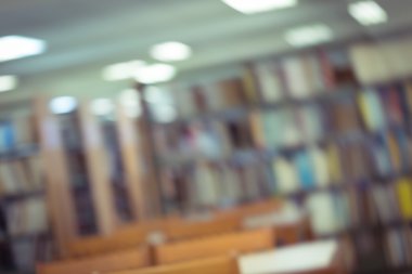 Kütüphane, defocused eğitim soyut bulanıklık içinde Bookshelf