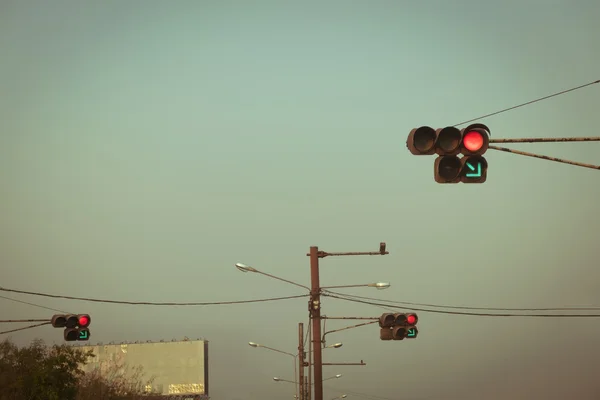 Traffic light red and green turn right, image used filter — Stock Photo, Image