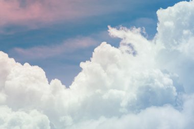 bulut ve mavi gökyüzü arkaplanı