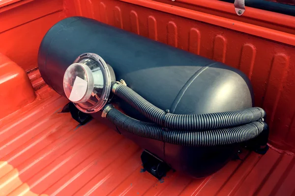 Τροποποιηθεί αυτοκίνητο της ενέργειας φυσικό όχημα αερίου χρησιμοποιείται για αυτοκίνητο — Φωτογραφία Αρχείου