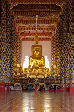 Altın buddha heykeli wat suan dok Tapınağı, chiang mai