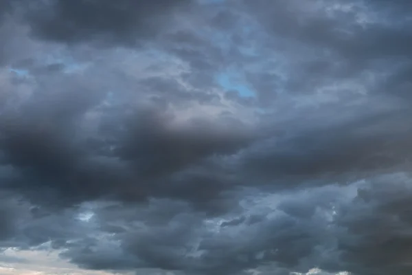 Hujan lebat awan badai, badai dramatis langit — Stok Foto