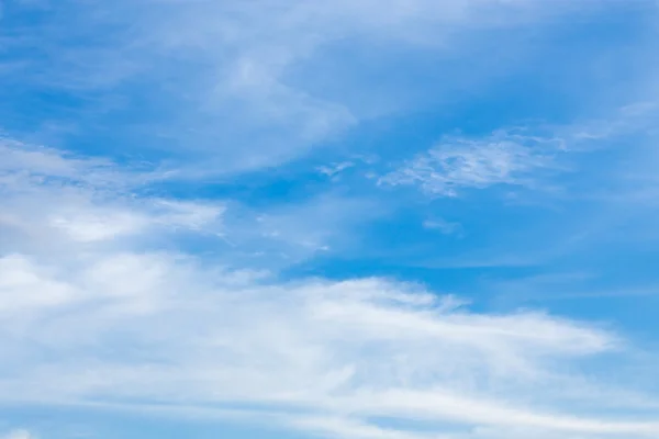 Blue sky and white cloud, cloudy sky background — Stock Photo, Image