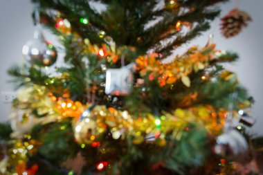 ışık kutlama Noel ağacı üzerinde bulanıklık
