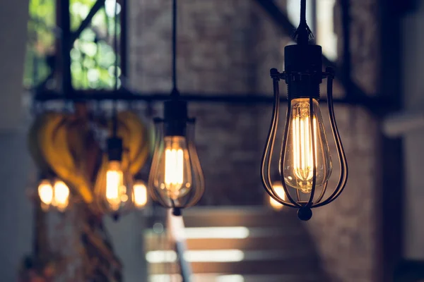 Işık lamba elektrik asılı dekore ev iç — Stok fotoğraf