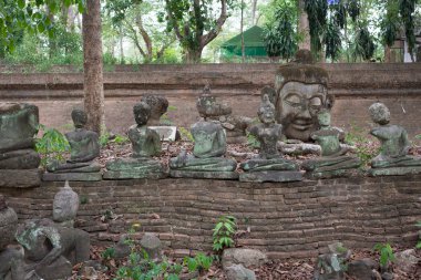 Buda heykeli wat umong, chiang mai, Tayland seyahat etmek tapınak