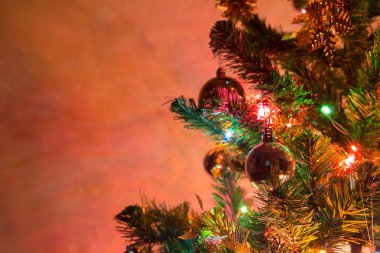 Noel arka plan, Noel ağacı pırıltı ile dekore edilmiş