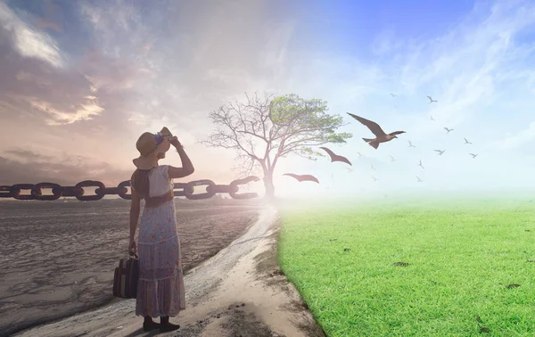 New Normal Concept Woman Standing Climate Worsened Good Atmosphere Birds — Stock Photo, Image