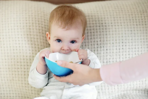 Bir kase işimiz bebek