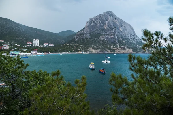 Paradiesische Bucht auf der Krim — Stockfoto