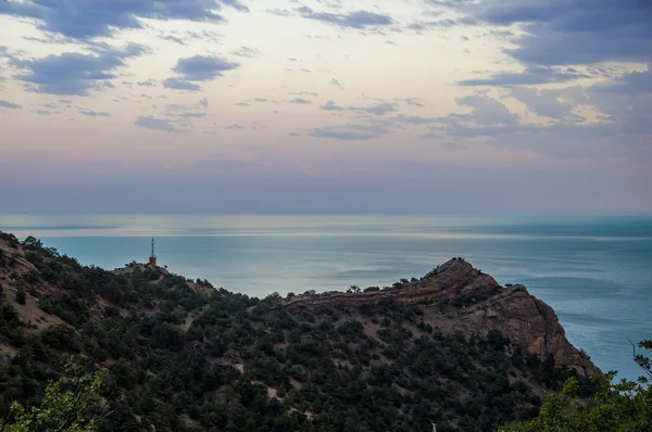 Berg van de Krim en de Zwarte Zee — Stockfoto