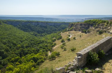 Ortaçağ Şehir-kale dağlarda