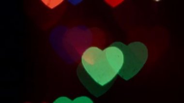 Yanıp sönen kalpleri açık renkli hareket