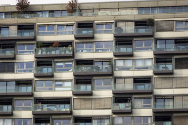 Kranhaus İş Merkezi 'nin Pencereleri, Gün Işığı Görüşü, Köln Almanya