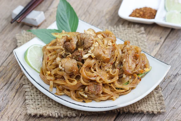 heyecan kızarmış şehriye, Tayland gıda