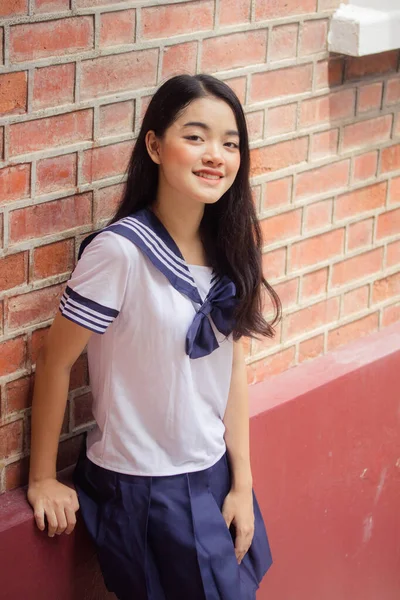 Japonês Teen Bela Menina Estudante Uniforme Feliz Relaxar — Fotografia de Stock