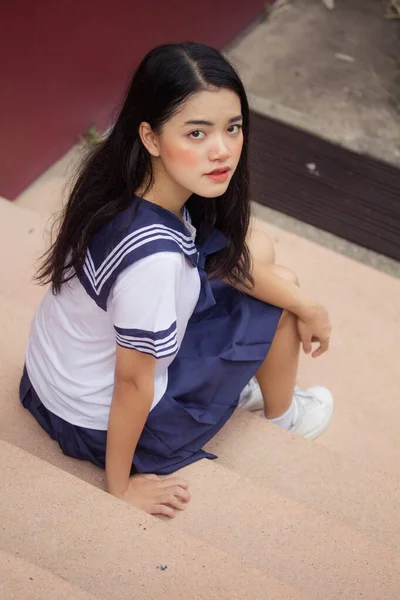 Japansk Tenåringsjente Studentuniform Glad Avslappet – stockfoto