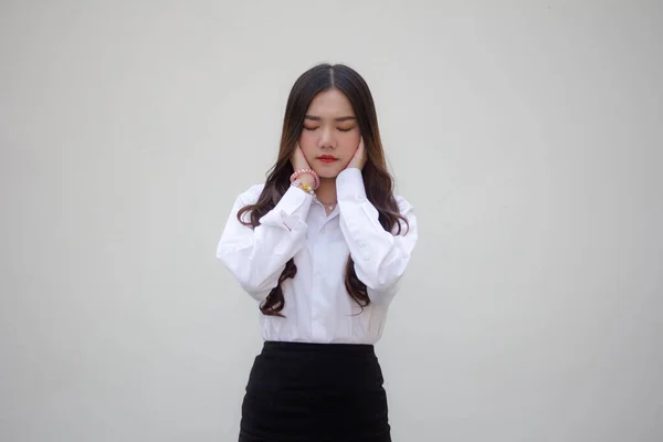 Portrét Thajské Dospělé Kancelářské Dívky Neposlouchat — Stock fotografie