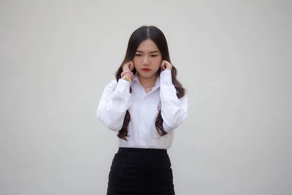 Retrato Tailandés Adulto Oficina Chica Escuchar —  Fotos de Stock